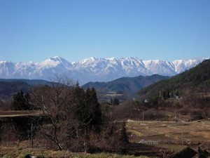 松本浅間温泉　信州そばの宿ホテル玉の湯（玉之湯）　冬景色　雪化粧の北アルプス