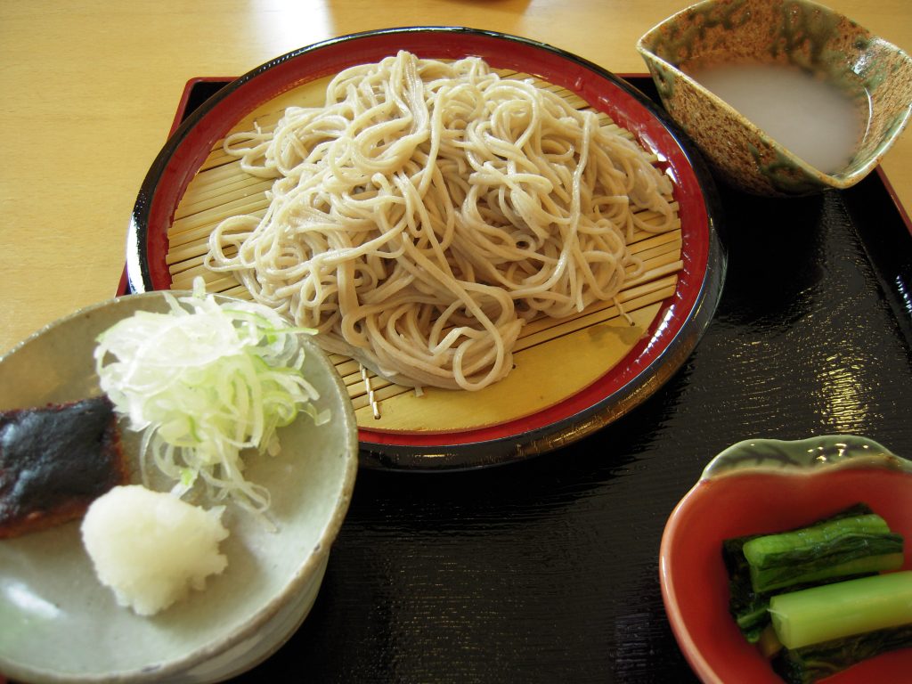 辛味と味噌の香りが生きる、信州の伝統「高遠そば」
