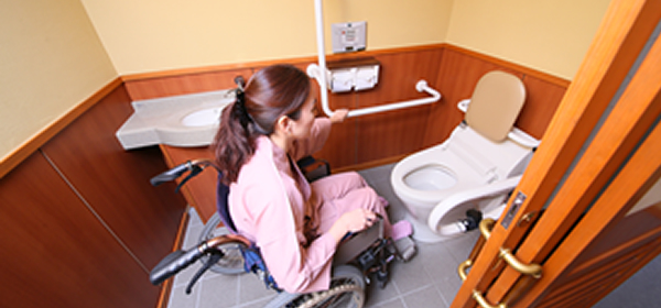 貸切風呂併設　車椅子用トイレ